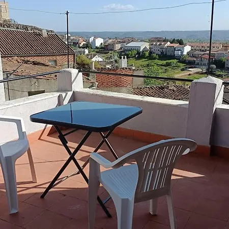 Casa Mouras Holiday home Fermoselle