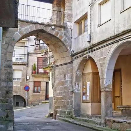 Casa Mouras Holiday home Fermoselle