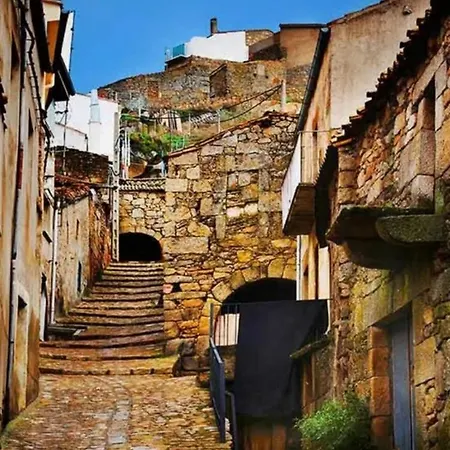 Casa Mouras * פרמוסל